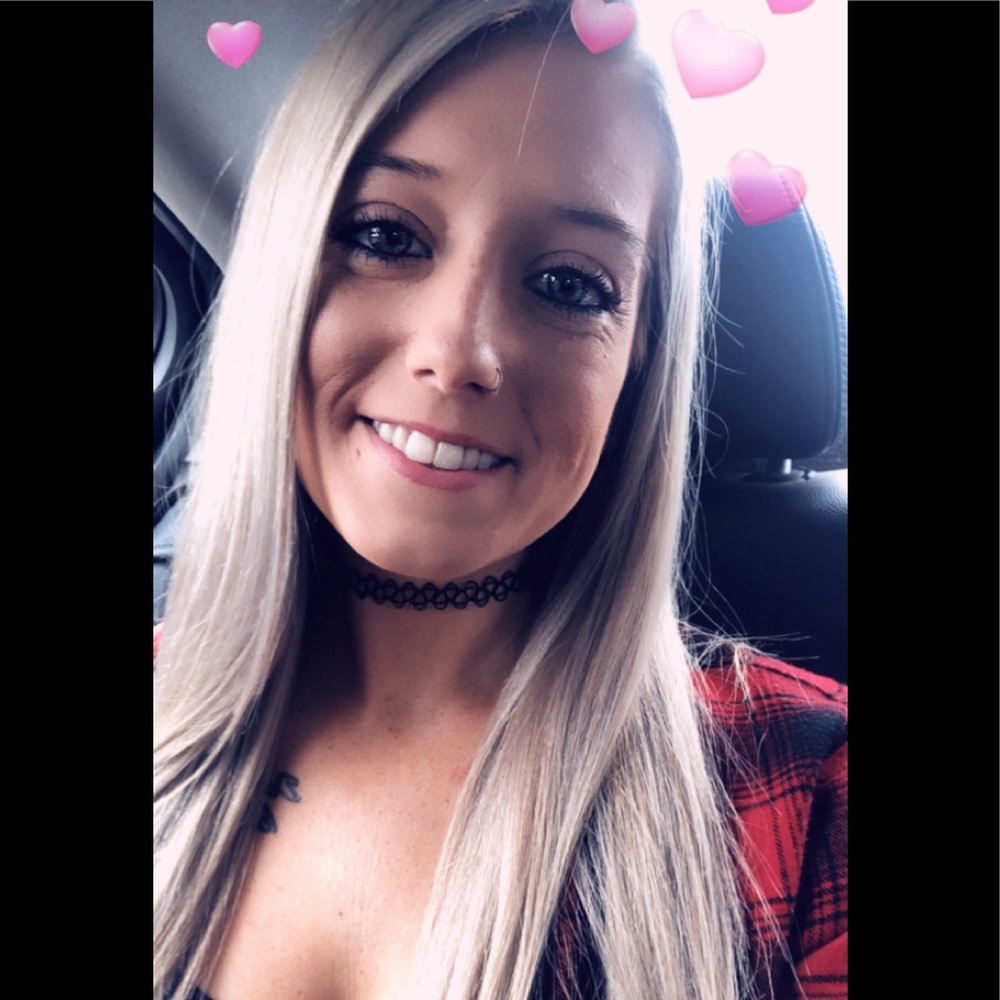 Meet your Posher, Tessa